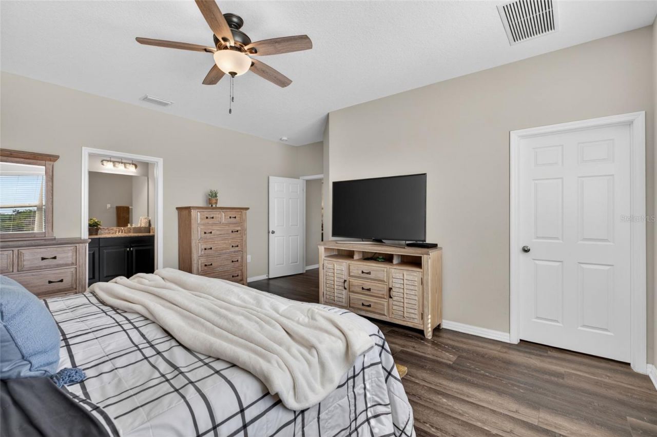 18428 Malinche Loop , Spring Hill, FL 34610 Photo
