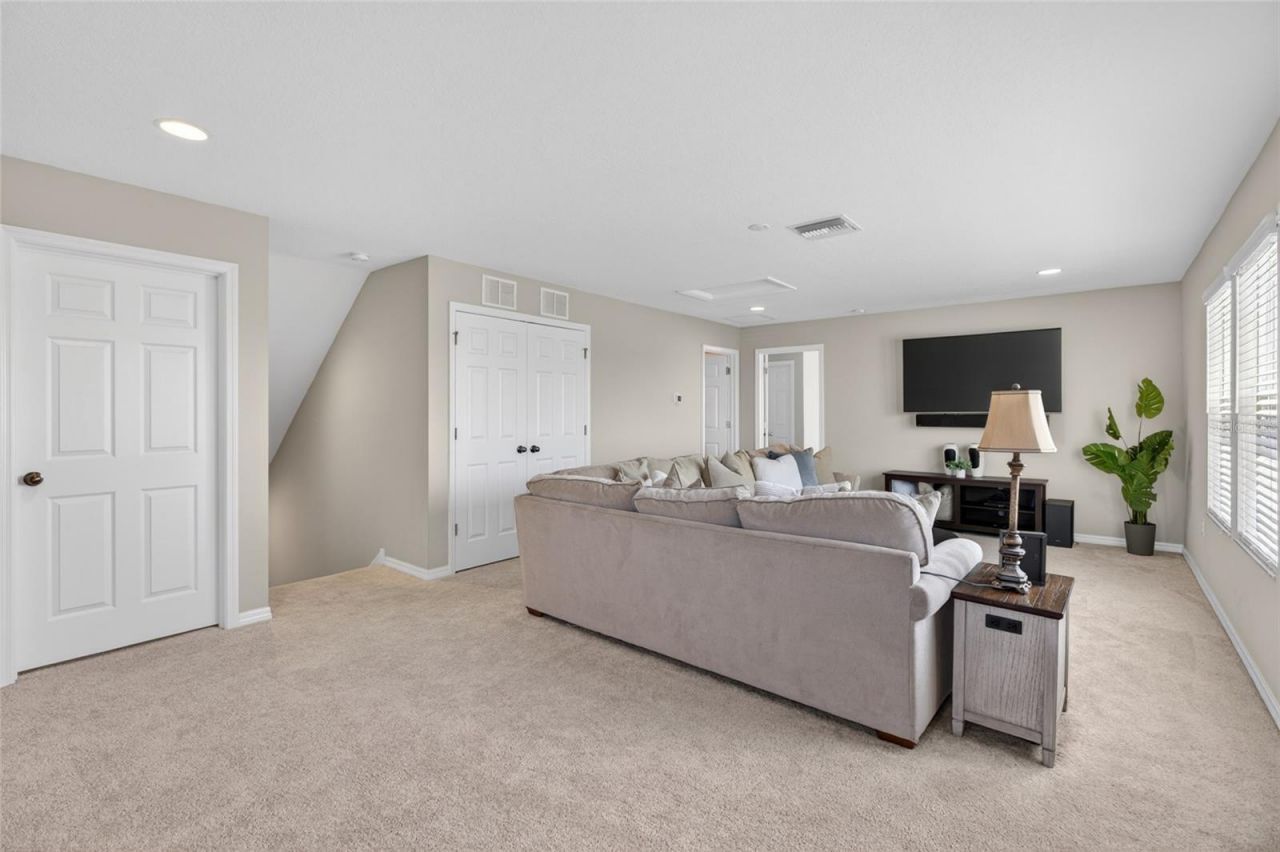18428 Malinche Loop , Spring Hill, FL 34610 Photo