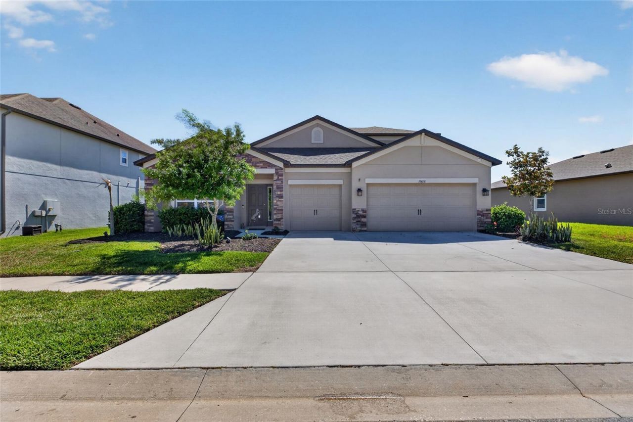 18428 Malinche Loop , Spring Hill, FL 34610 Photo
