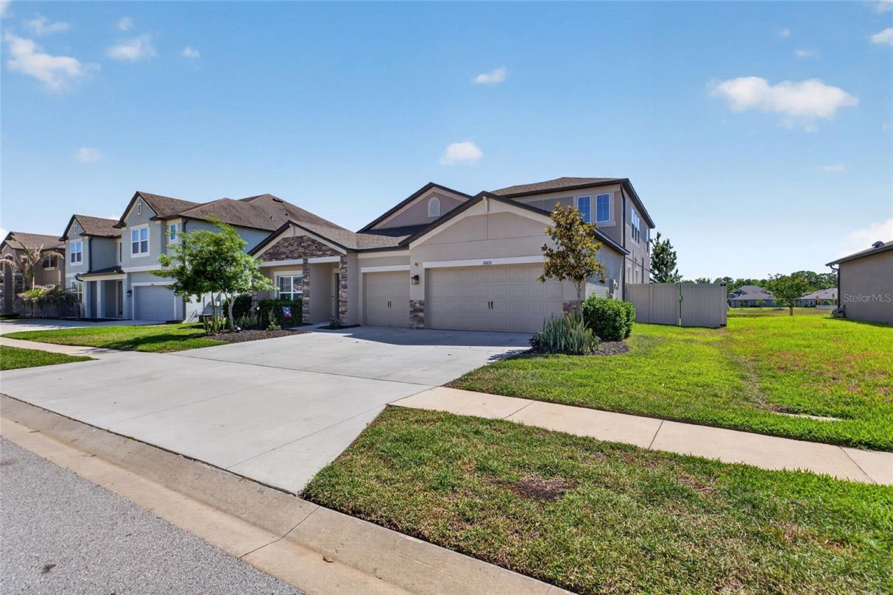18428 Malinche Loop , Spring Hill, FL 34610 Photo
