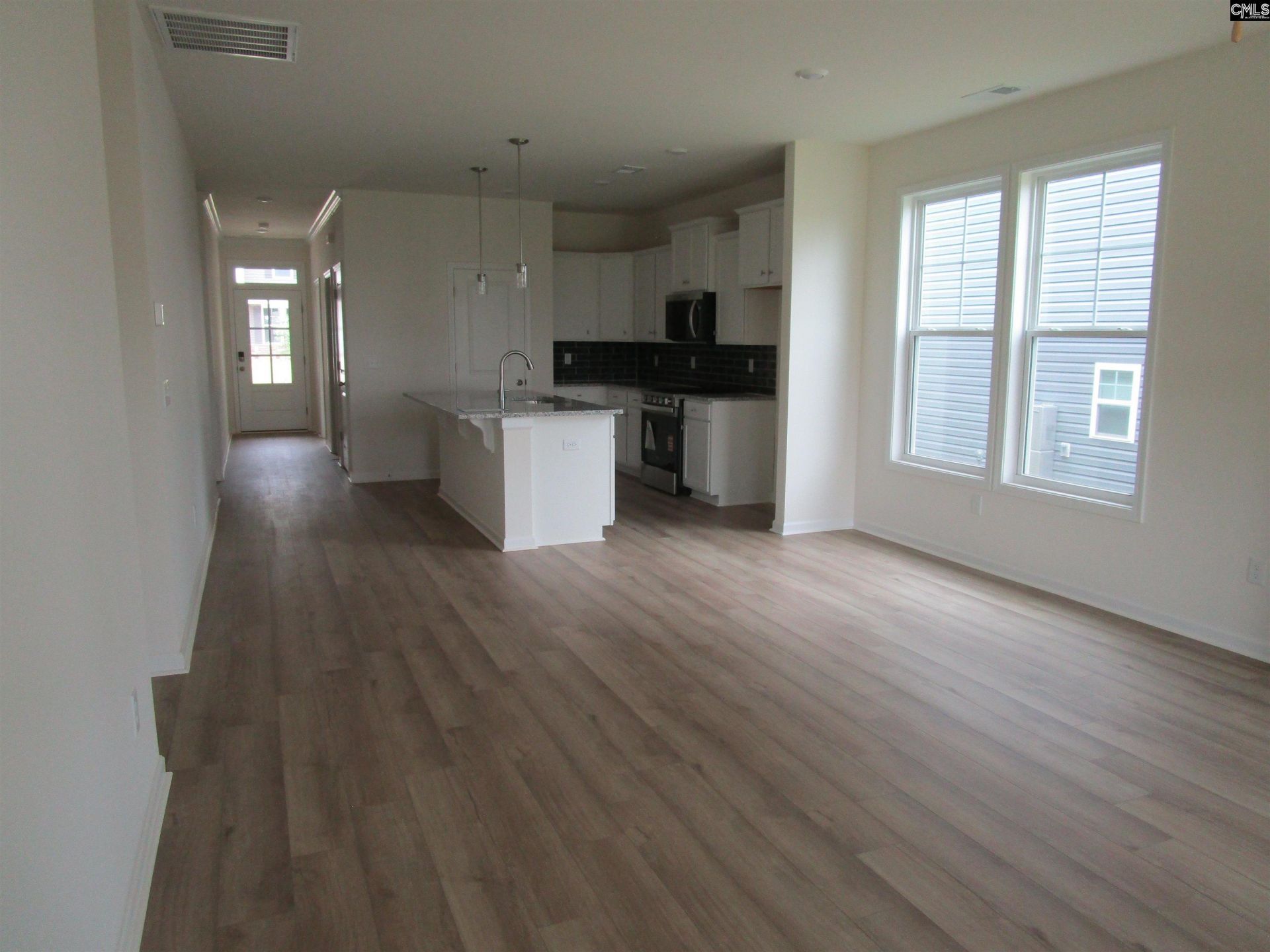 575 Griffon Drive Photo 4