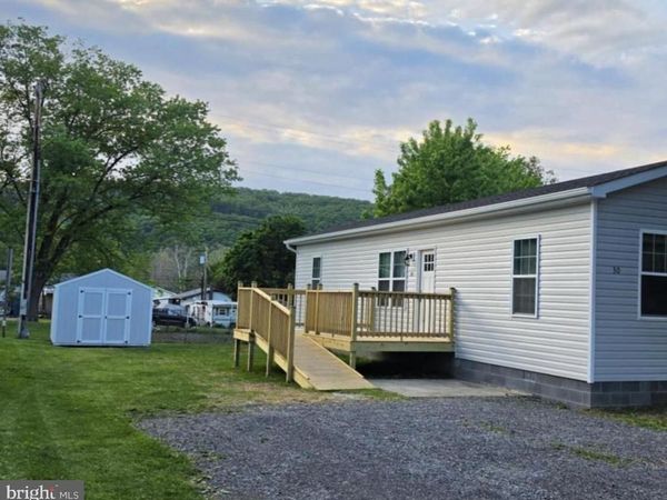 30 S SKYLINE DRIVE, RIDGELEY, WV 26753