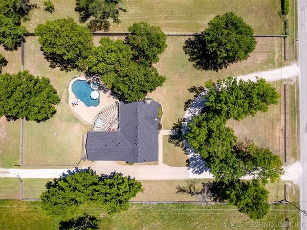 8503 E 136th Street North, Collinsville, OK 74021