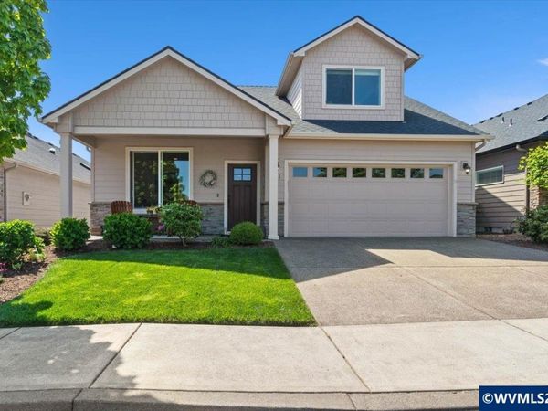 751 SE Glendover Ln, Dallas, OR 97338