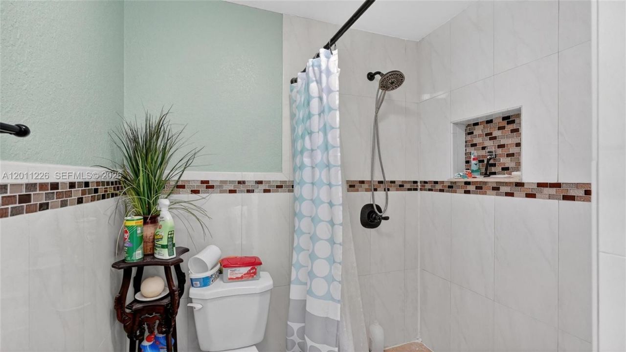 4271 NW 192nd St , Miami Gardens, FL 33055 Photo