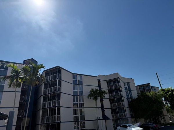 6955 NW 186th St , Unit F402, Hialeah, FL 33015