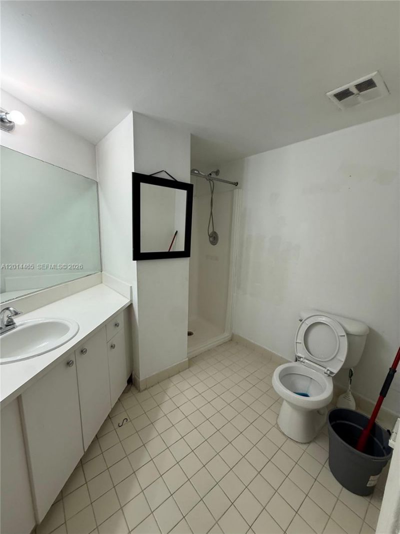 6955 NW 186th St , Unit F402, Hialeah, FL 33015 Photo