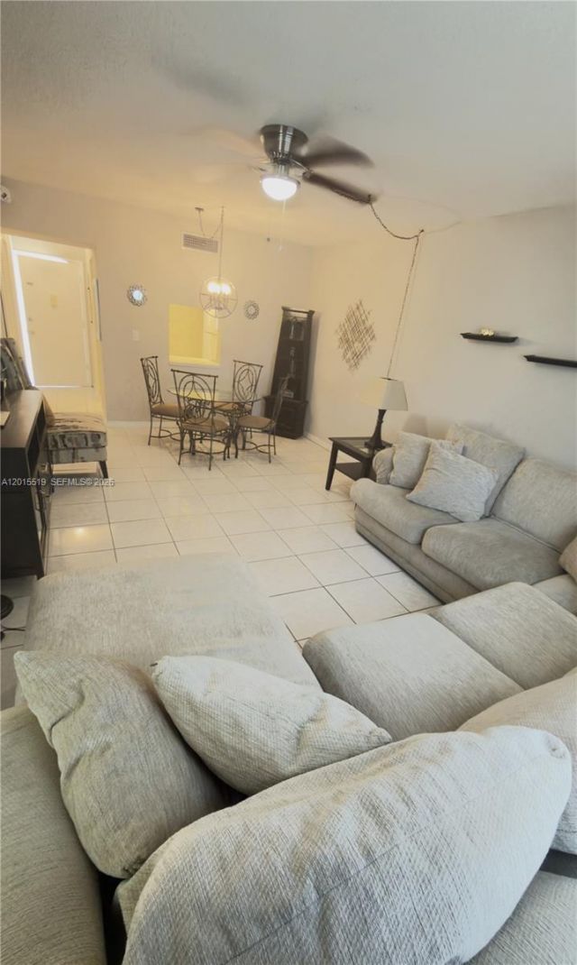 2820 NE 201st Ter , Unit F217, Aventura, FL 33180 Photo