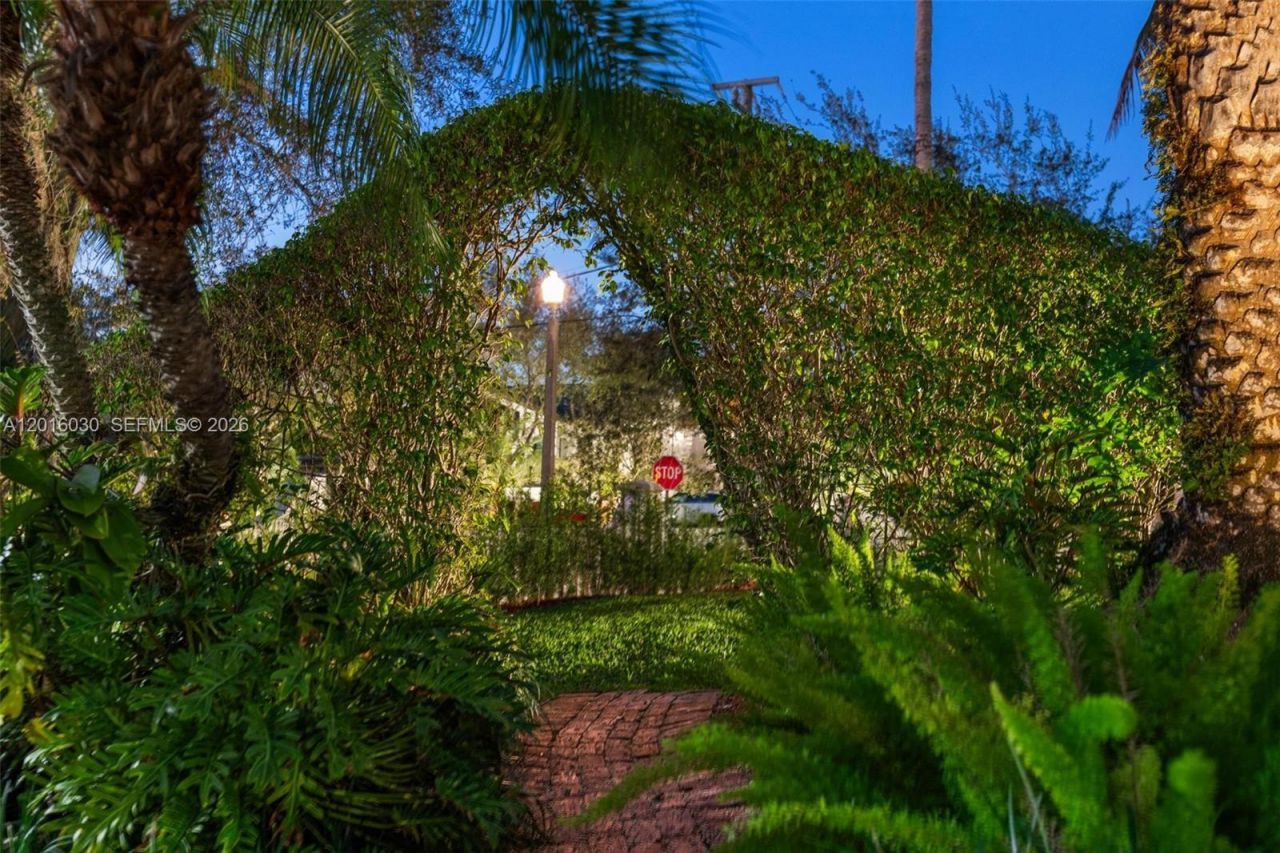 11011 Marin Street , Coral Gables, FL 33156 Photo
