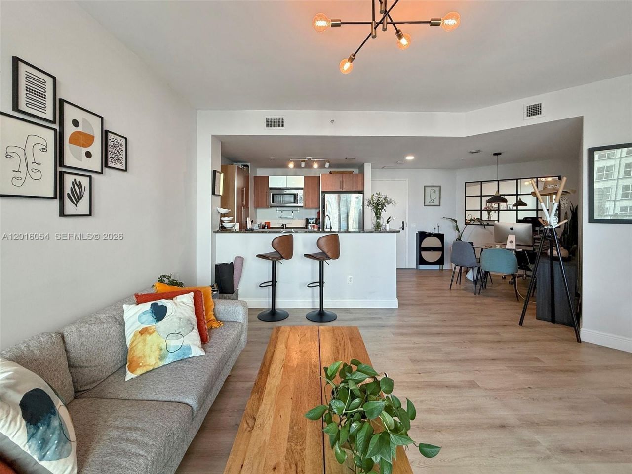 300 S Biscayne Blvd, Unit T-1705, Miami, FL 33131 Photo