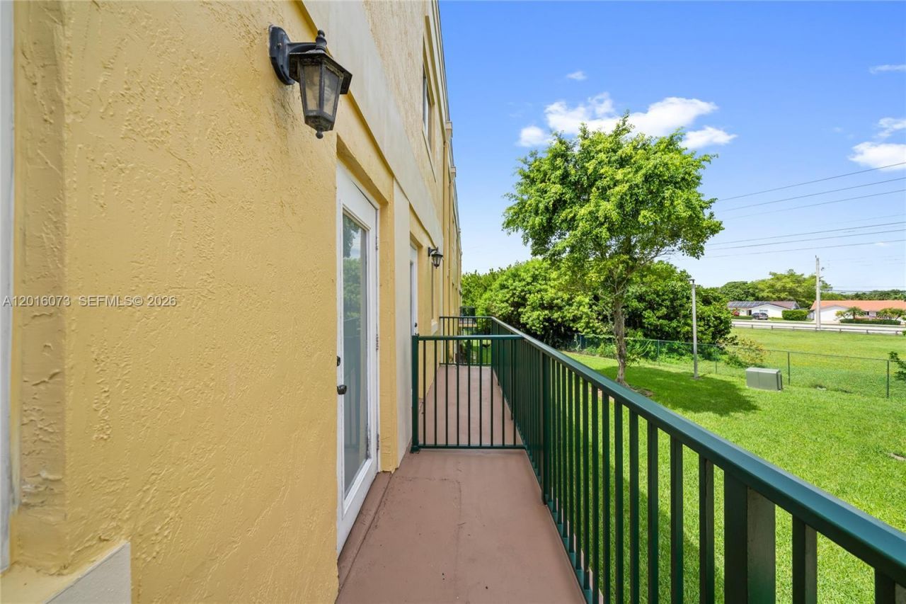 12635 SW 91st St , Unit 208, Miami, FL 33186 Photo