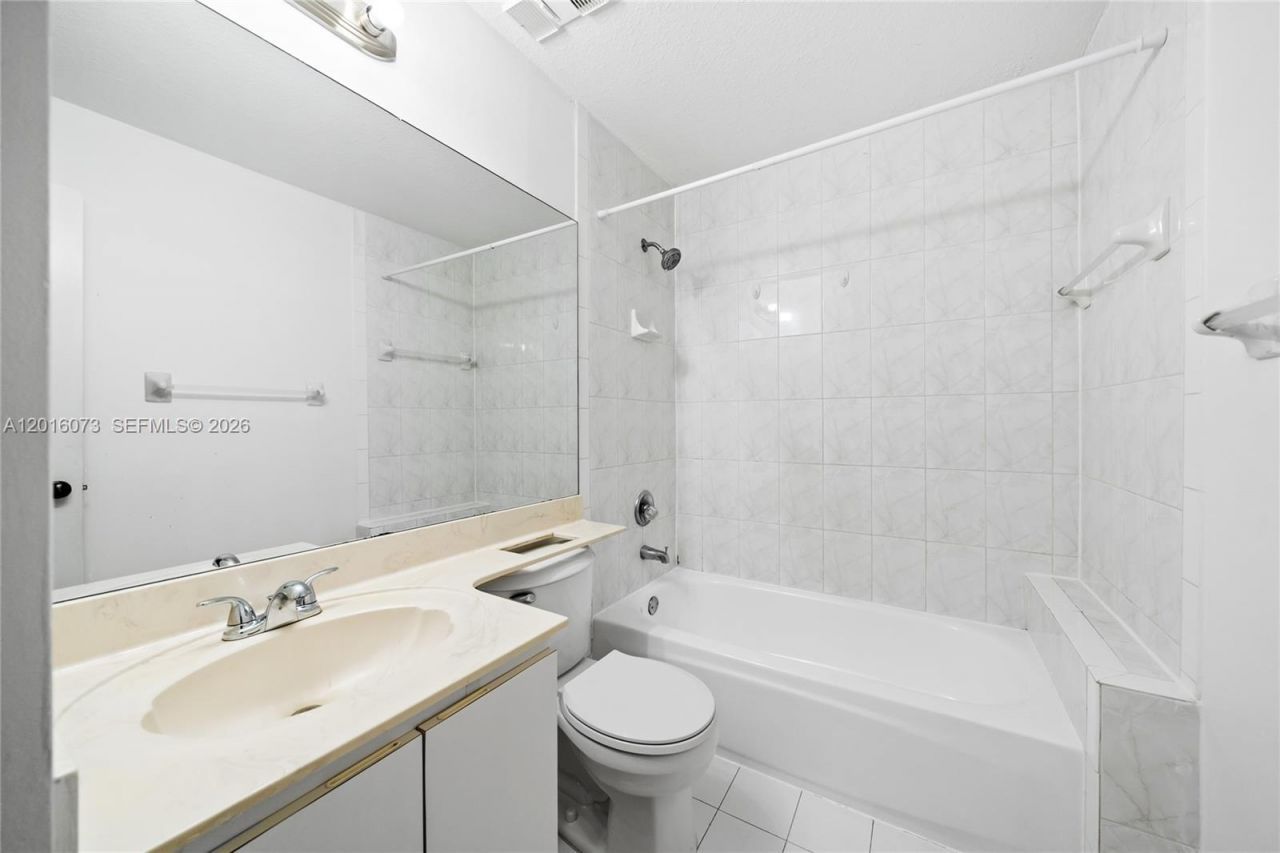 12635 SW 91st St , Unit 208, Miami, FL 33186 Photo