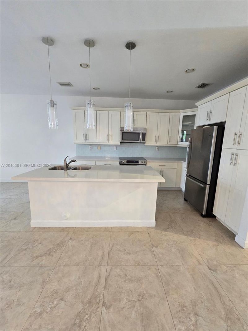 5810 NW 104th Path, Unit 5810, Doral, FL 33178 Photo