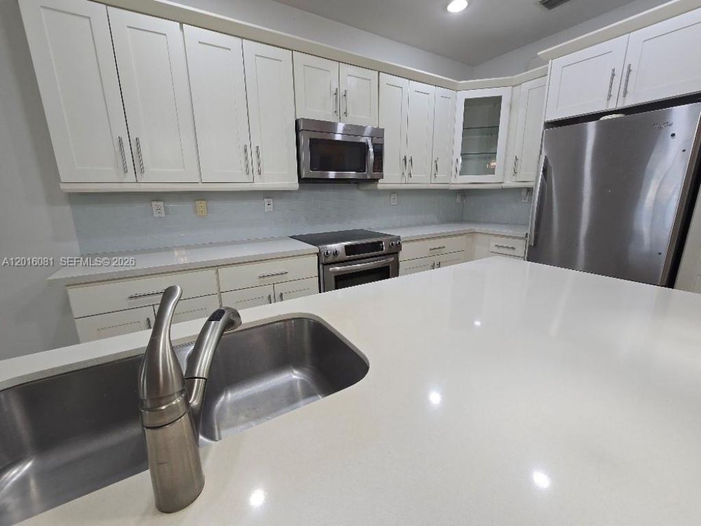 5810 NW 104th Path, Unit 5810, Doral, FL 33178 Photo