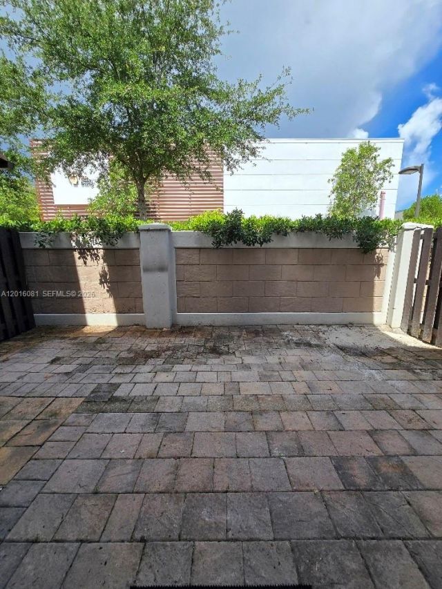 5810 NW 104th Path, Unit 5810, Doral, FL 33178 Photo