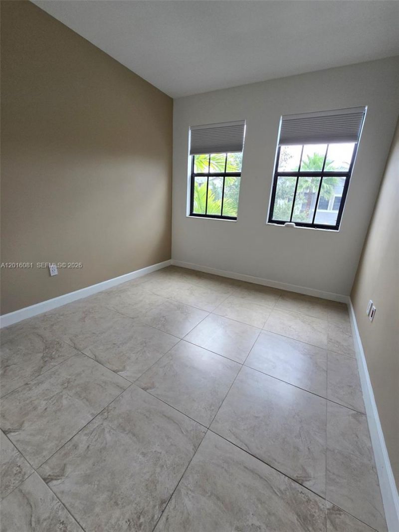5810 NW 104th Path, Unit 5810, Doral, FL 33178 Photo