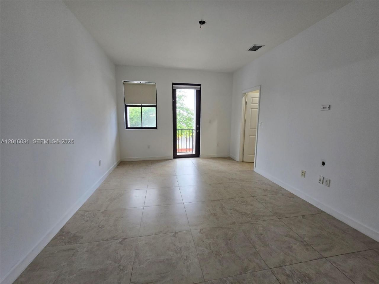 5810 NW 104th Path, Unit 5810, Doral, FL 33178 Photo