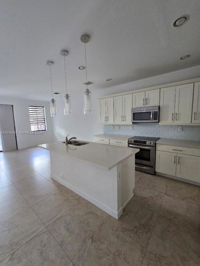 5810 NW 104th Path, Unit 5810, Doral, FL 33178 Photo