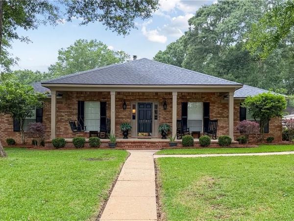 3786 E Arlington Circle, Mobile, AL 36695