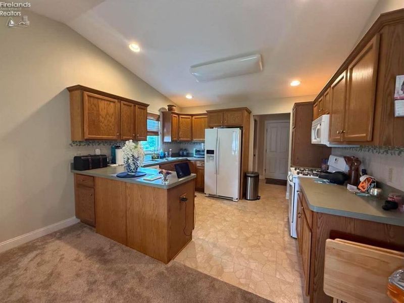 1724 Courtney Lane, Huron, OH 44839 Photo 8