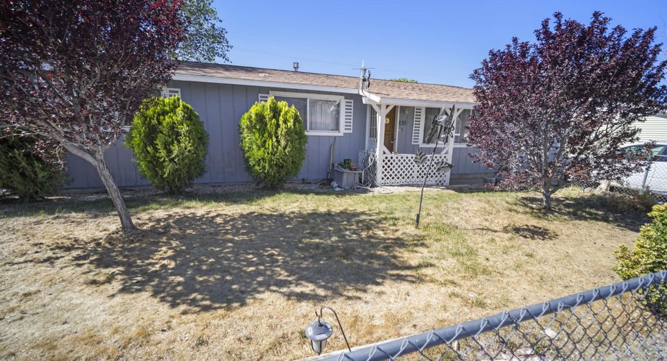 135 Mccart Street, Fernley, NV 89408 Photo