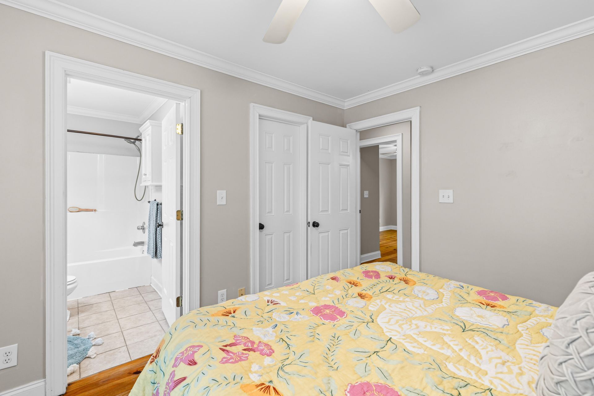 1132 Davidson Avenue Photo 24