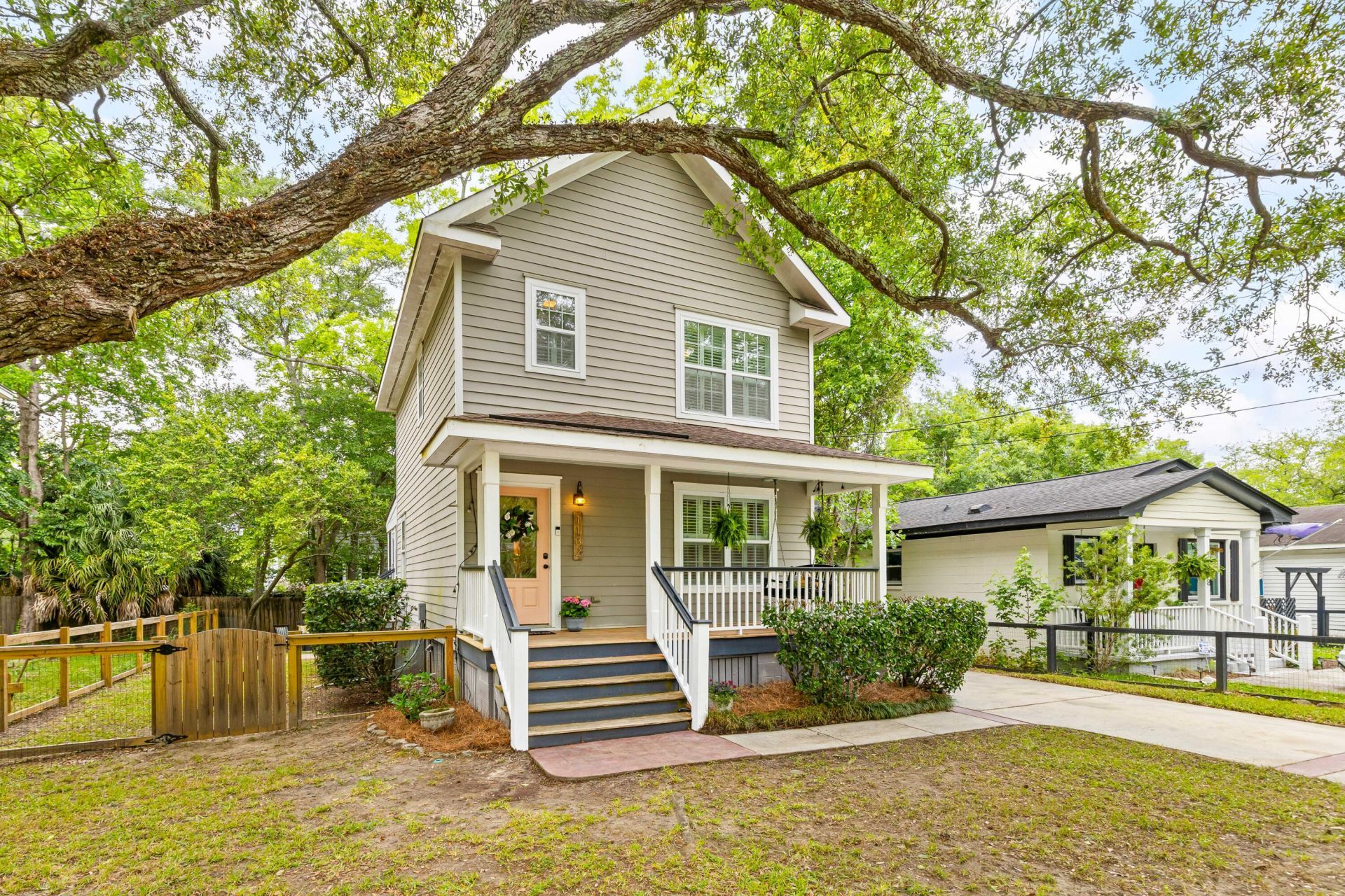 1132 Davidson Avenue Photo 4