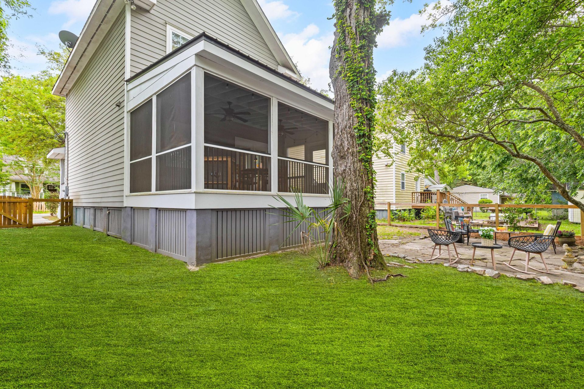 1132 Davidson Avenue Photo 40