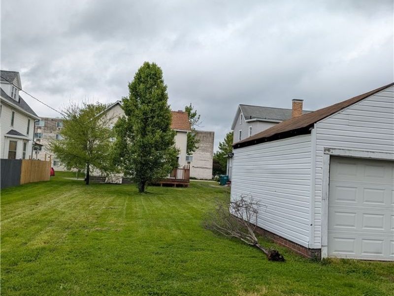 225 W Ohio Avenue , Sebring, OH 44672 Photo 17