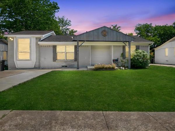 1812 Spring Lake Drive, Mesquite, TX 75149