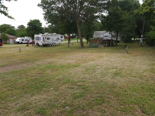 106 County Road 1773 , Clifton, TX 76634