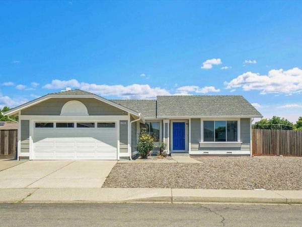 4900 Fairmont Ct, Fairfield, CA 94534