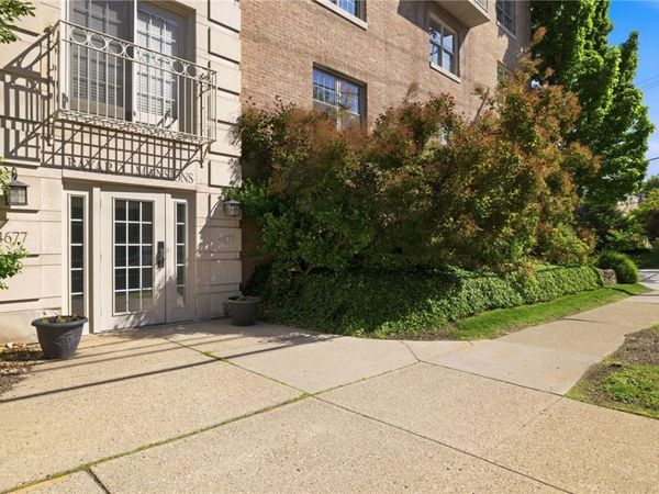 4677 Bayard St, Unit 103, Pittsburgh, PA 15213