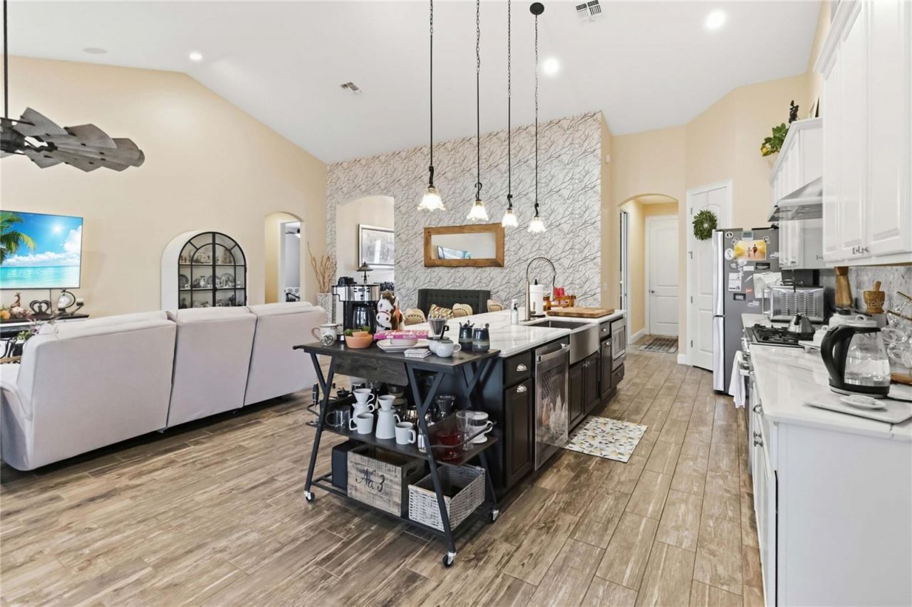 4901 Manor House Lane, Saint Cloud, FL 34772 Photo
