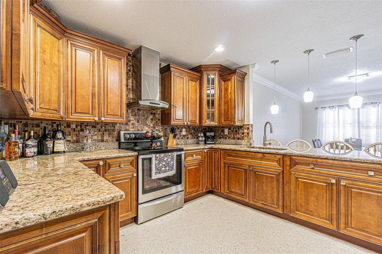 3112 W Henry Avenue, Tampa, FL 33614 Photo