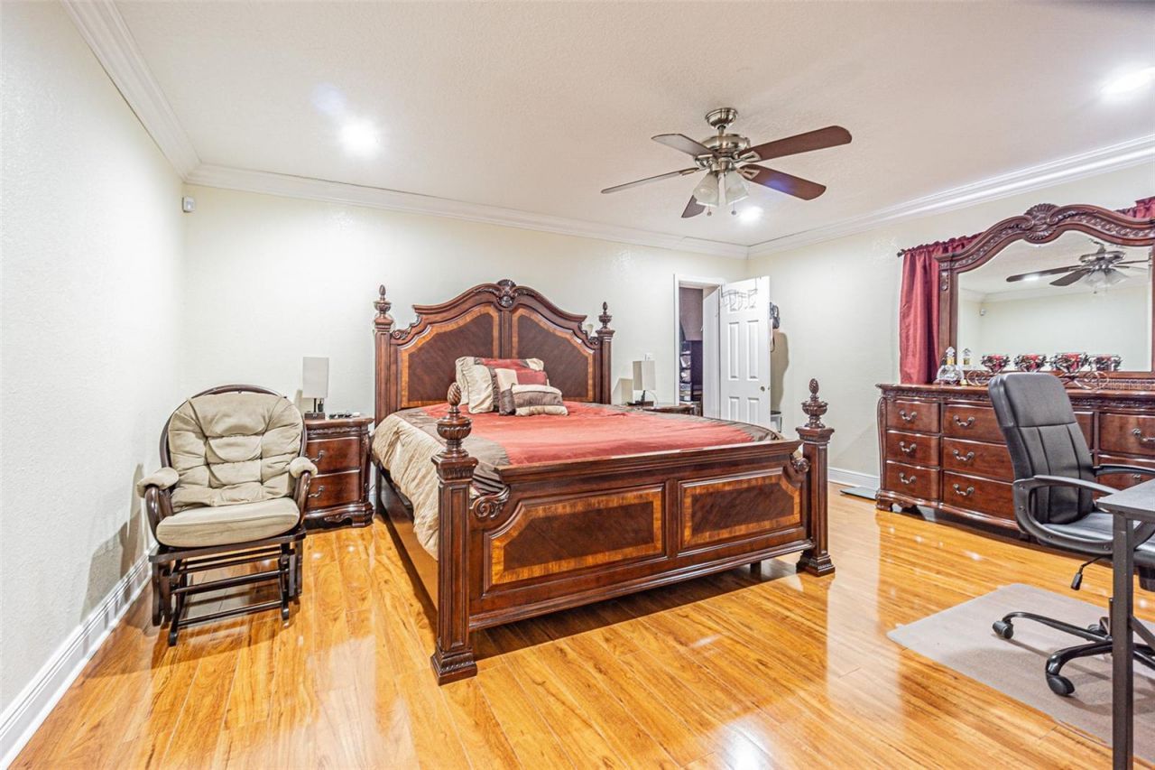 3112 W Henry Avenue, Tampa, FL 33614 Photo