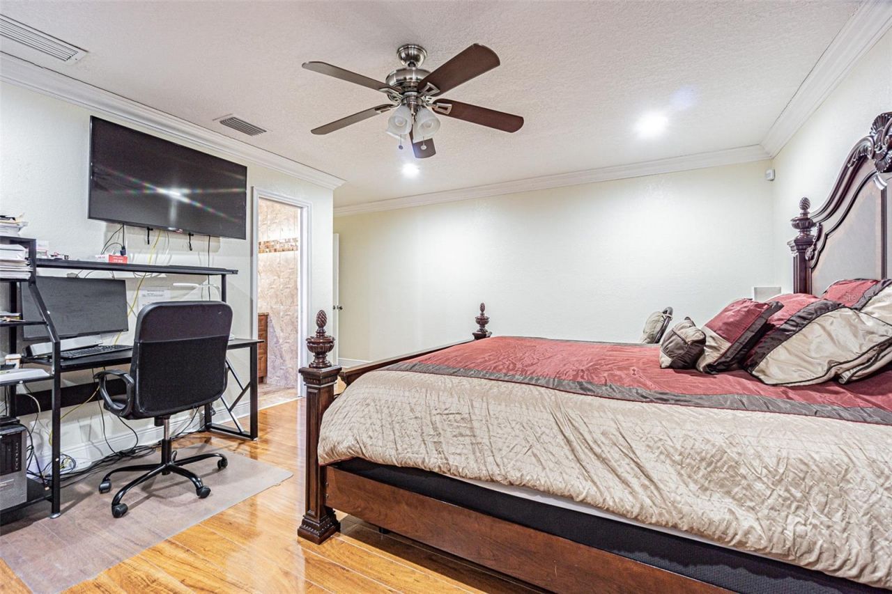 3112 W Henry Avenue, Tampa, FL 33614 Photo
