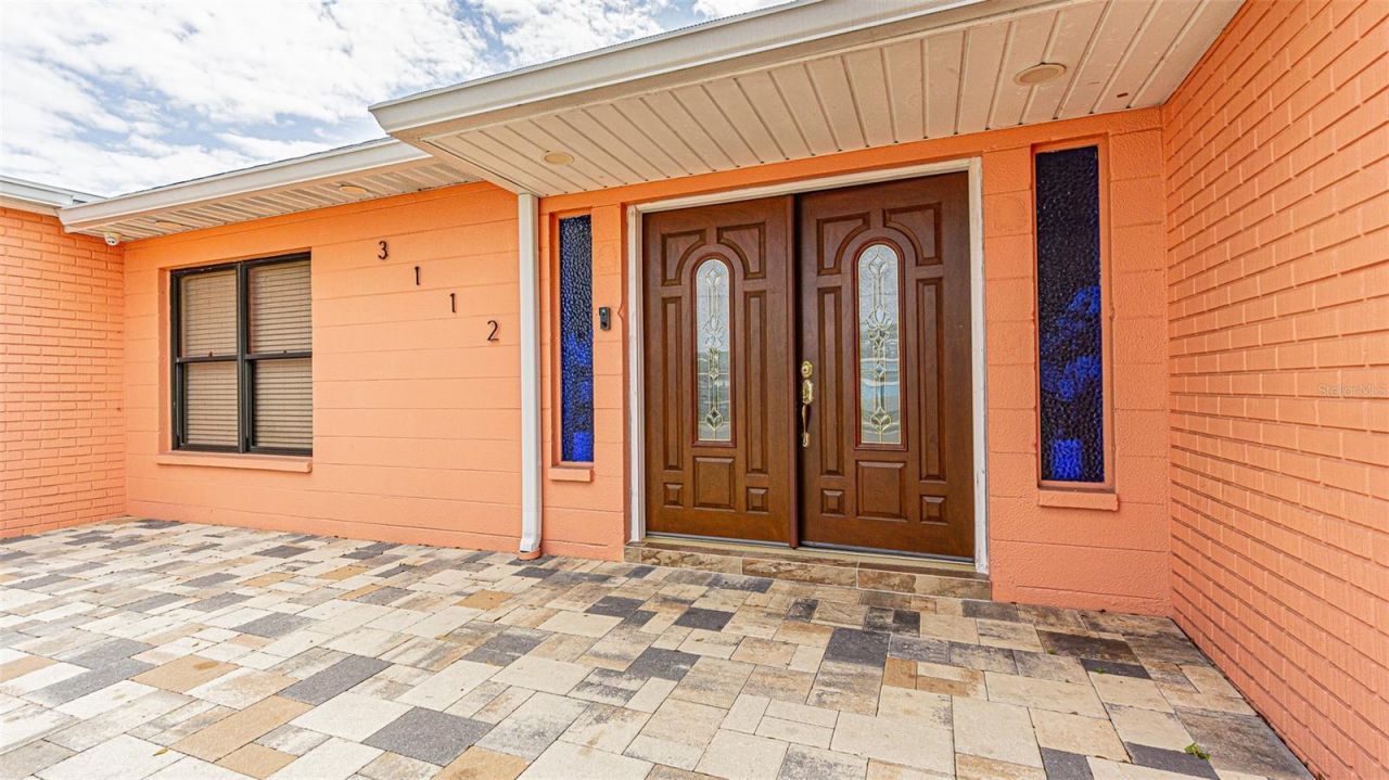 3112 W Henry Avenue, Tampa, FL 33614 Photo