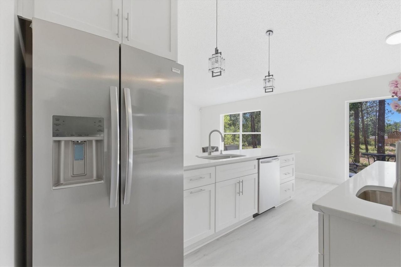 18063 Parrot Road , Weeki Wachee, FL 34614 Photo