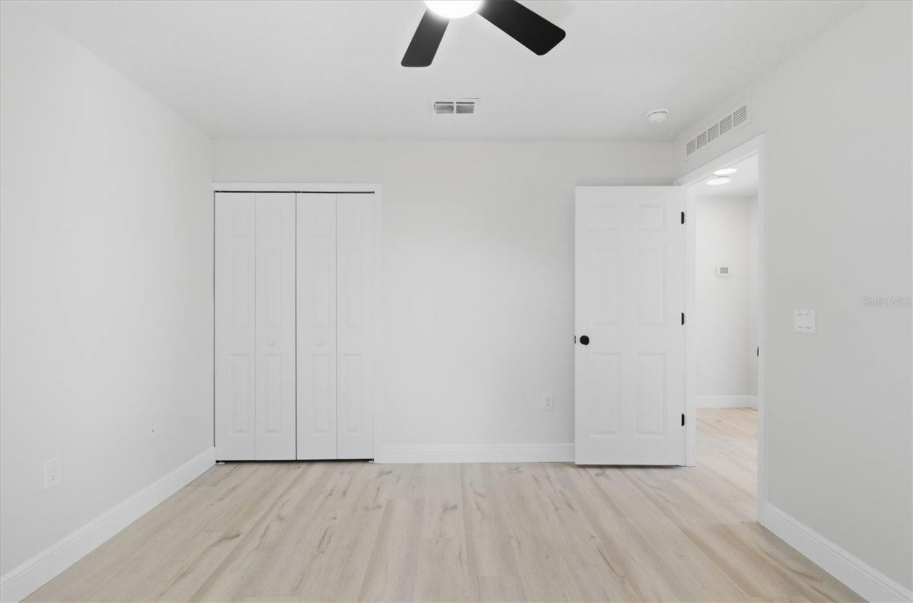 18063 Parrot Road , Weeki Wachee, FL 34614 Photo