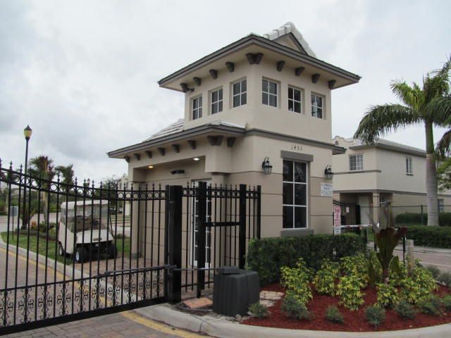 2030 Nassau Drive, West Palm Beach, FL 33404 Photo