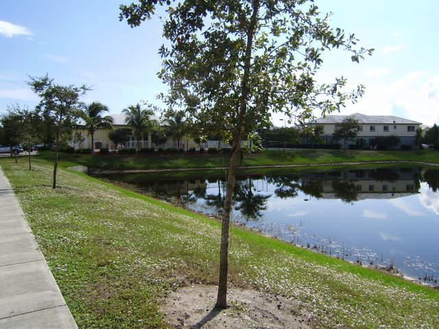 2030 Nassau Drive, West Palm Beach, FL 33404 Photo