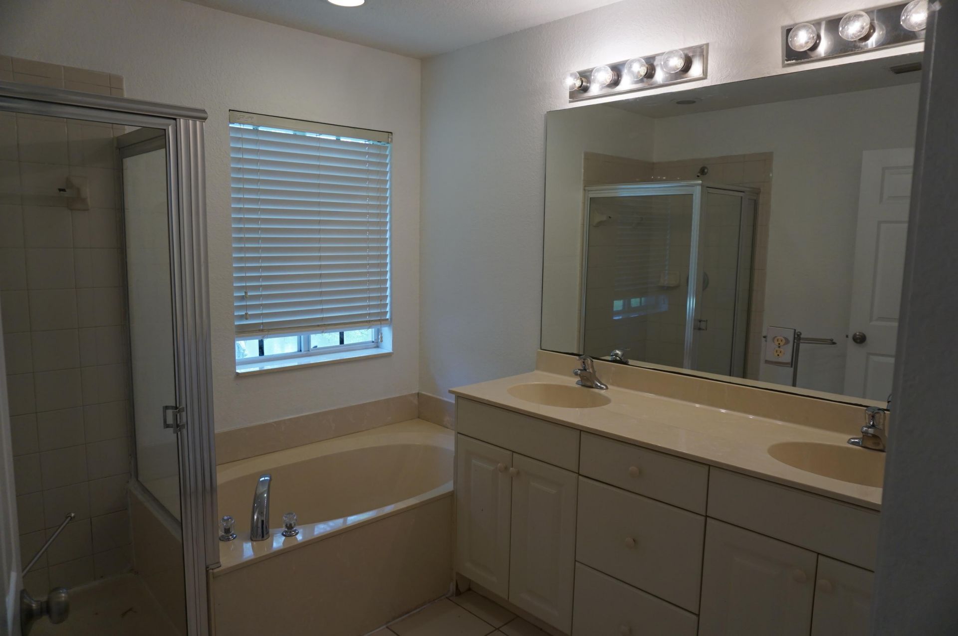2030 Nassau Drive, West Palm Beach, FL 33404 Photo