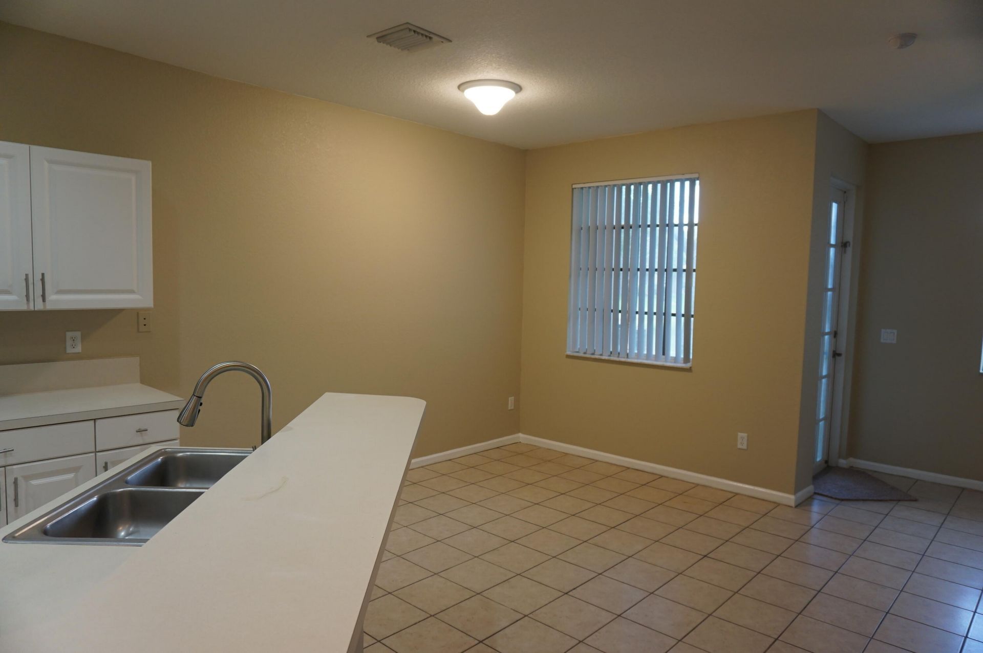 2022 Freeport Lane, Riviera Beach, FL 33404 Photo