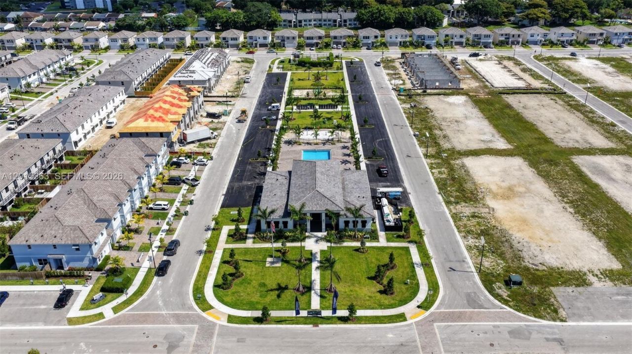 163 NE 13th Cir , Unit N/A, Homestead, FL 33033 Photo