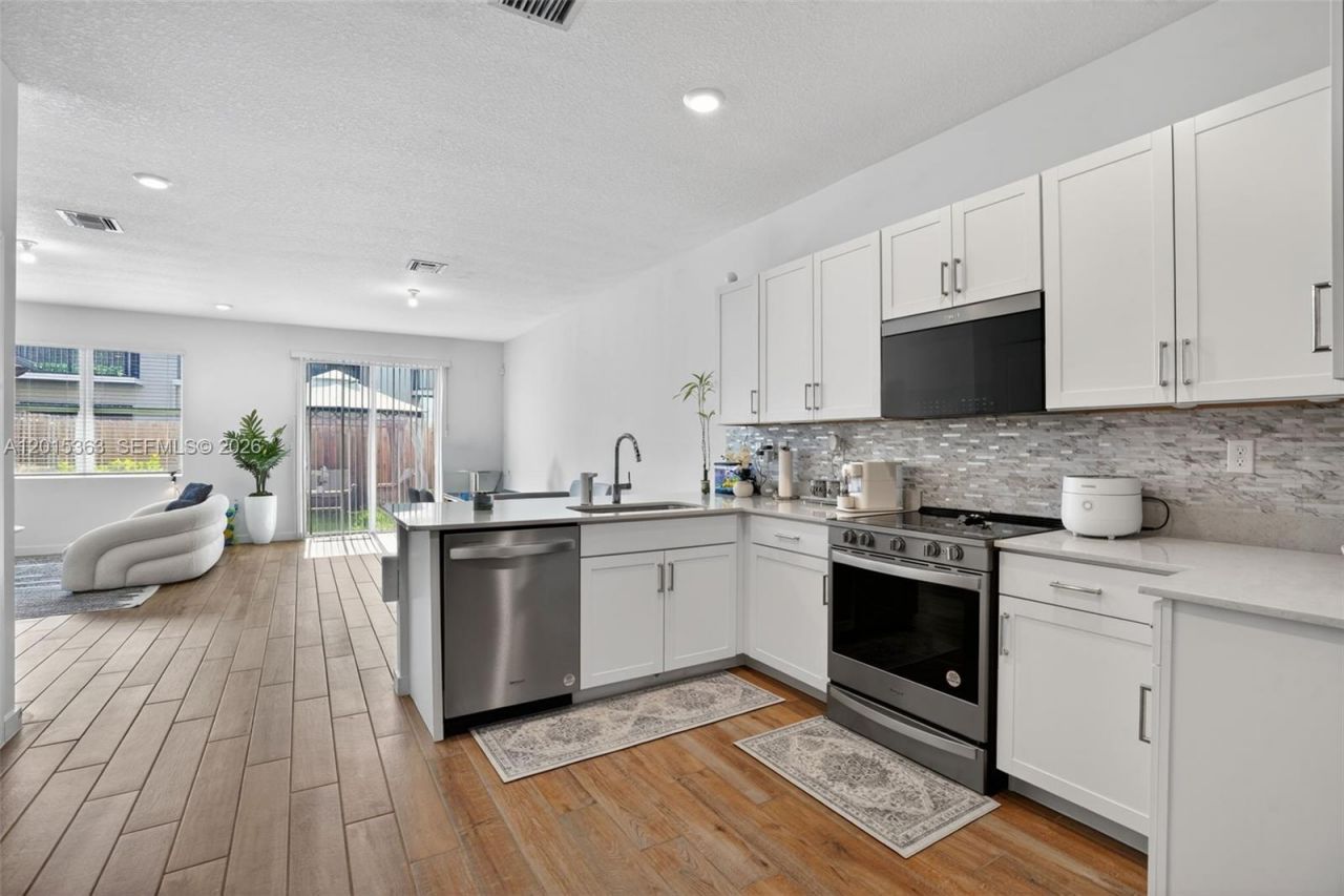 163 NE 13th Cir , Unit N/A, Homestead, FL 33033 Photo