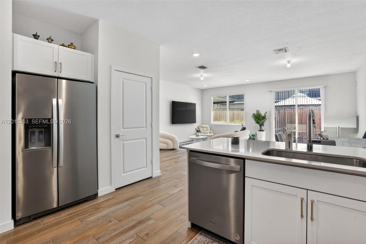 163 NE 13th Cir , Unit N/A, Homestead, FL 33033 Photo