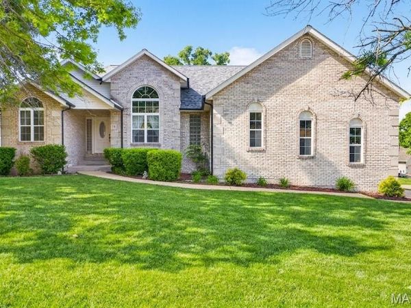 18 Ashford Place, Festus, MO 63028