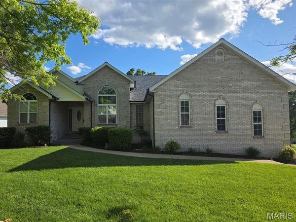 18 Ashford Place , Festus, MO 63028