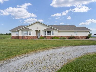 439990 E 180 Road, Bluejacket, OK 74333